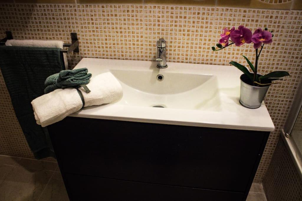 Apartamento Venus Apartment รอนดา ภายนอก รูปภาพ